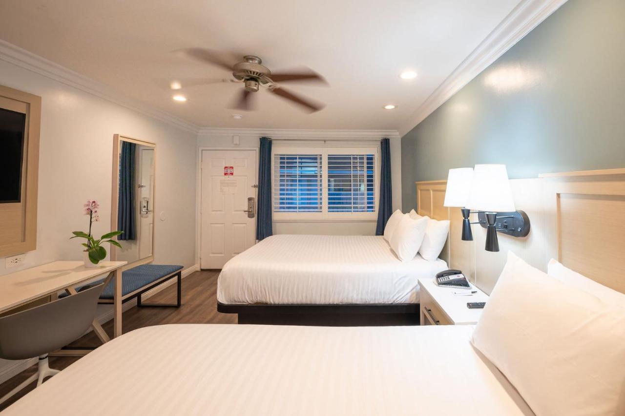 Ramada By Wyndham Redondo Beach Bagian luar foto