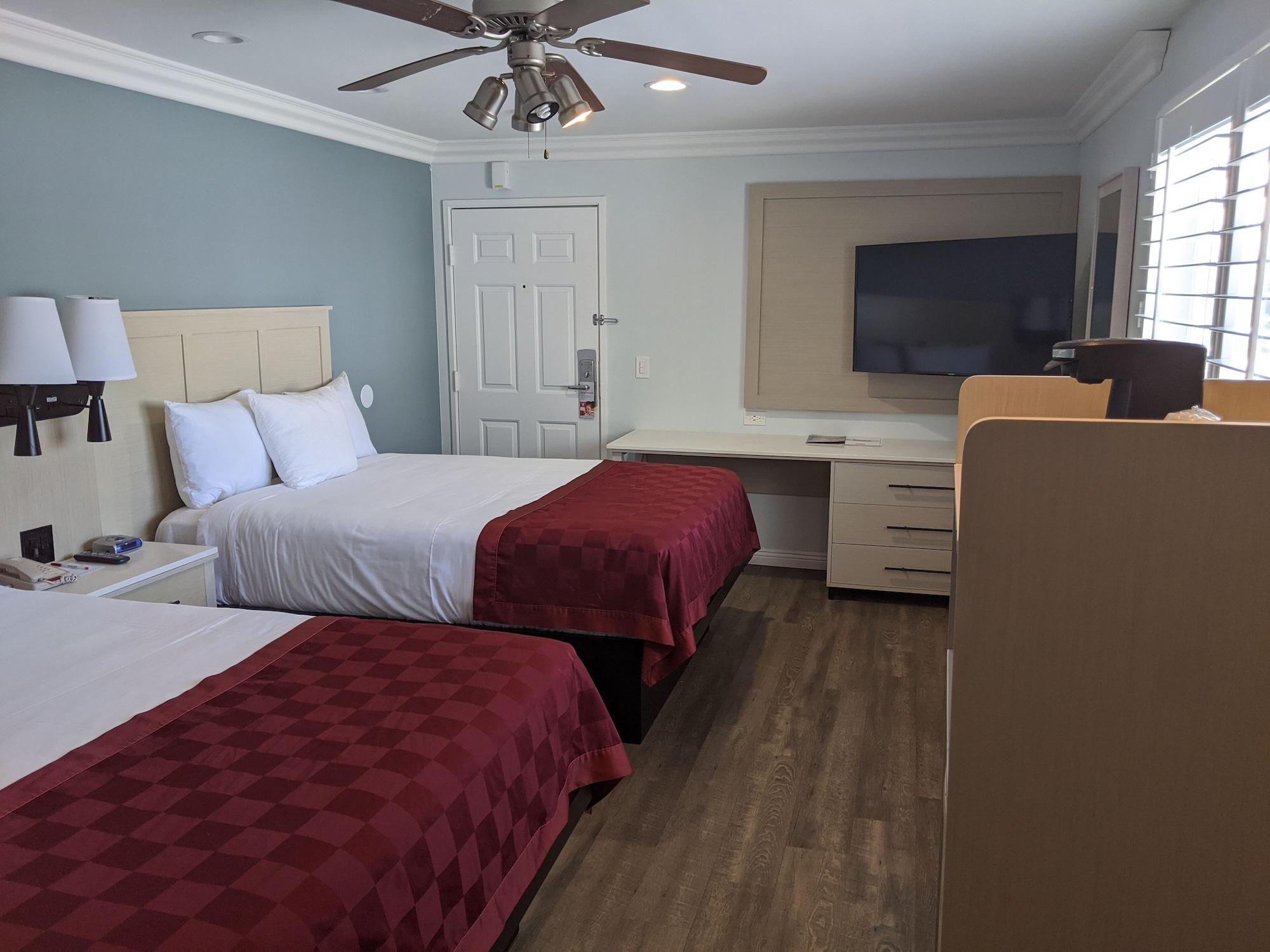 Ramada By Wyndham Redondo Beach Bagian luar foto