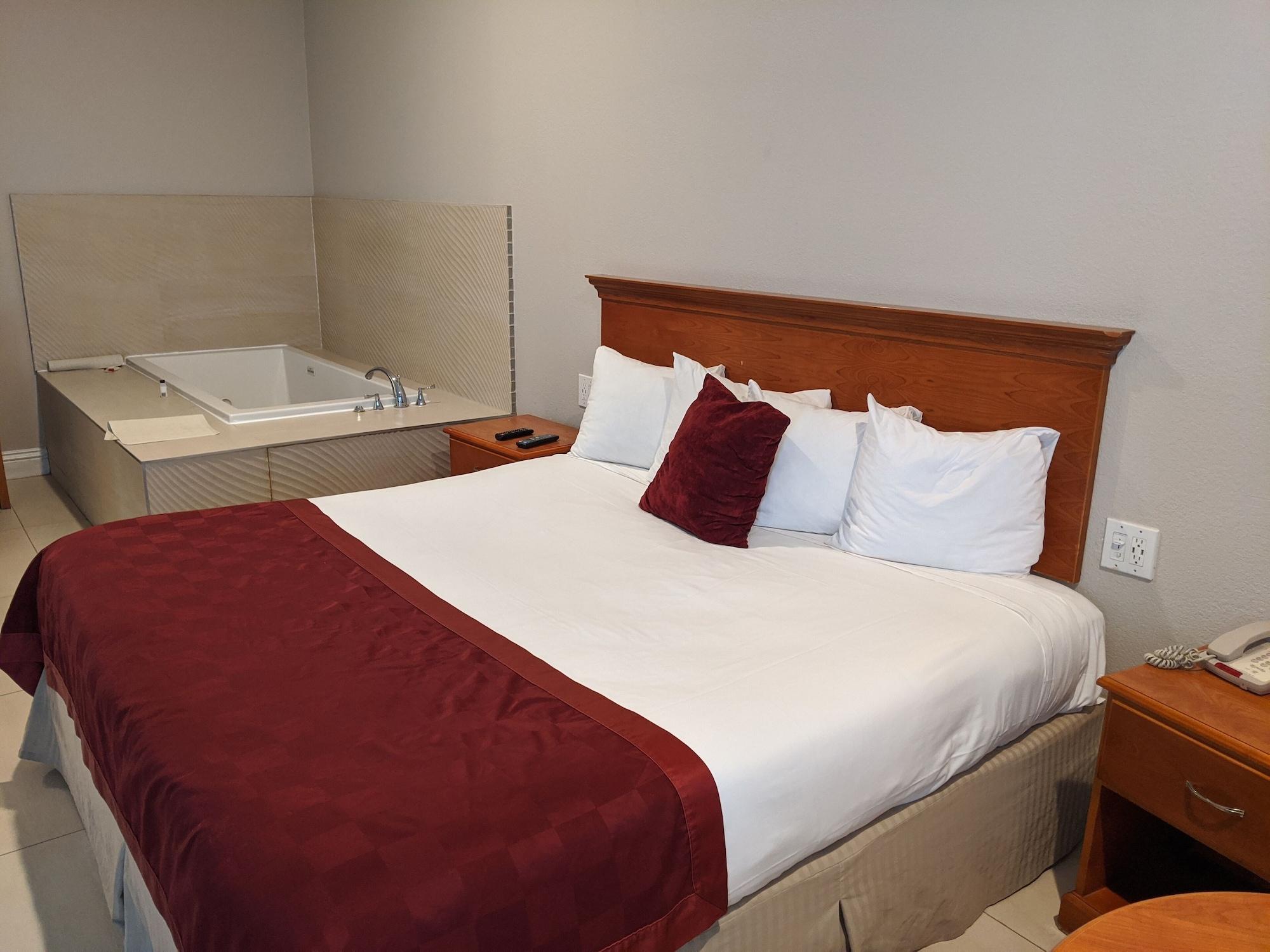 Ramada By Wyndham Redondo Beach Bagian luar foto