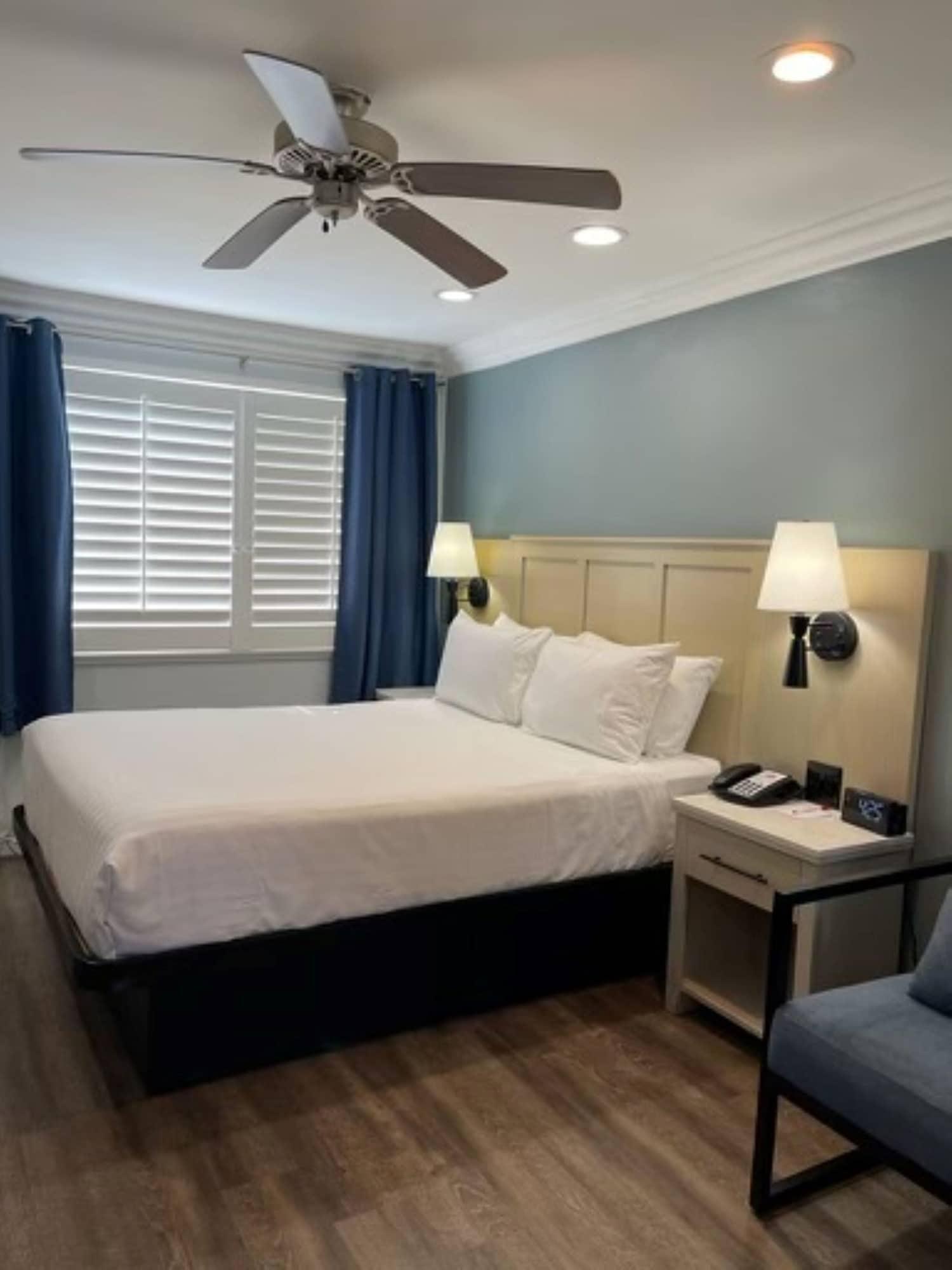 Ramada By Wyndham Redondo Beach Bagian luar foto