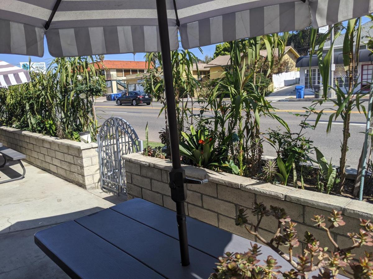 Ramada By Wyndham Redondo Beach Bagian luar foto